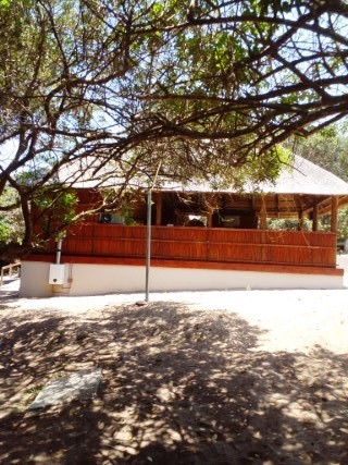 accommodation Bhanga Nek Lakeside Camp